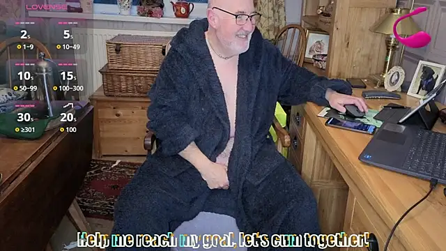 Adamdaddybear online show from 01/18/26, 08:07