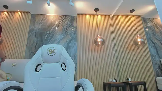 ella harper online show from 05/11/26, 11:35