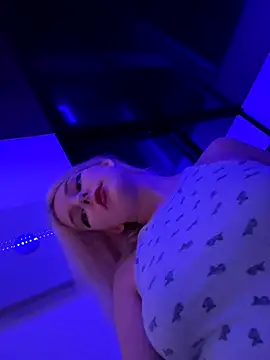 XMelissaX online show from 12/03/25, 07:57