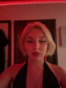 XMelissaX online show from 12/20/25, 08:01