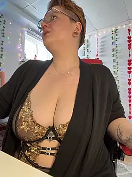 Snapshot of Sweetleeahxx chatting on 03/26/26, 01:09 Sweetleeahxx online show from 03/26/26, 01:09