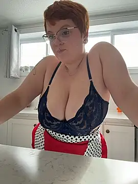 Snapshot of Sweetleeahxx chatting on 02/26/26, 03:12 Sweetleeahxx online show from 02/26/26, 03:12