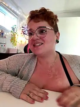 Sweetleeahxx online show from 10/02/25, 01:25