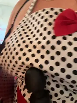 Sweetleeahxx online show from 10/07/25, 01:34