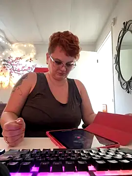 Sweetleeahxx online show from 09/24/25, 12:44