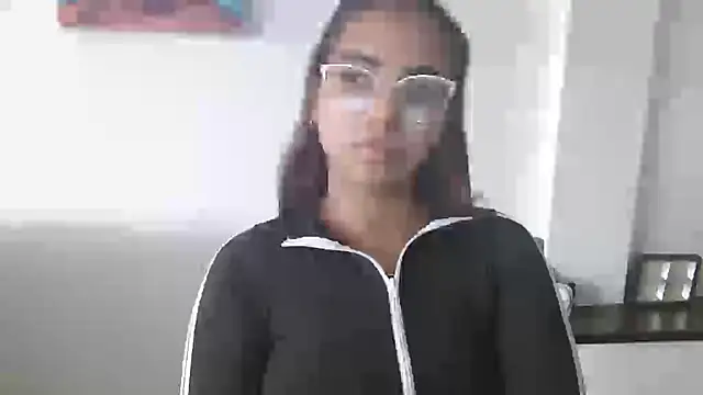 Miapeyton online show from 06/30/26, 07:25