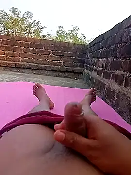 Snapshot of Tanker_95 chatting on 01/07/25, 10:01 Tanker 95 online show from 01/07/25, 10:01