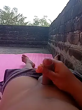 Snapshot of Tanker_95 chatting on 12/27/24, 04:36 Tanker 95 online show from 12/27/24, 04:36