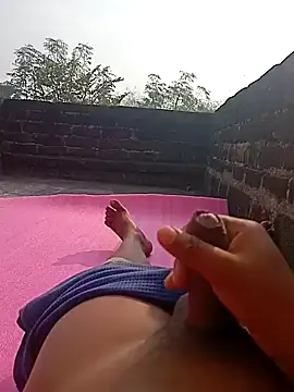 Snapshot of Tanker_95 chatting on 12/25/24, 03:40 Tanker 95 online show from 12/25/24, 03:40