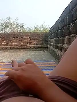 Snapshot of Tanker_95 chatting on 02/19/25, 09:06 Tanker 95 online show from 02/19/25, 09:06