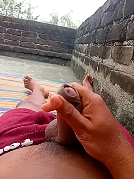 Snapshot of Tanker_95 chatting on 01/31/25, 04:25 Tanker 95 online show from 01/31/25, 04:25