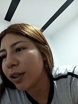 Sara Brownx online show from 04/21/26, 02:36