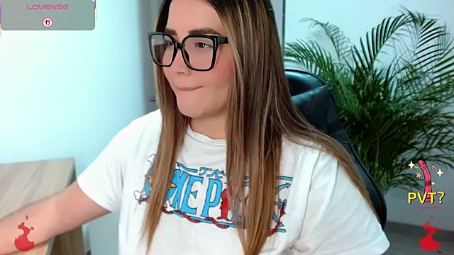 Lucia star   online show from 04/07/26, 08:21