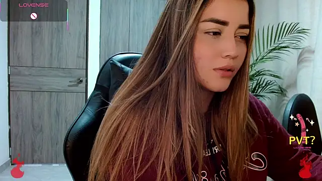 Lucia star   online show from 02/14/26, 03:56