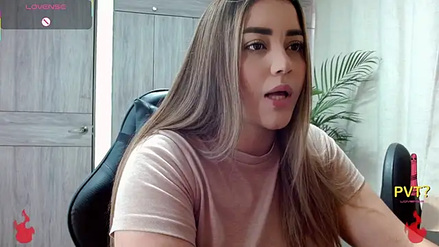 Lucia star   online show from 02/05/26, 05:09