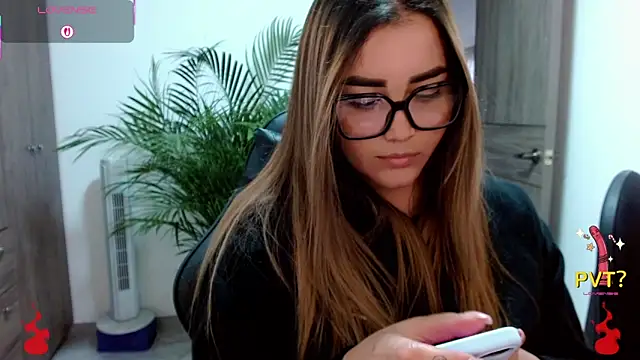 Lucia star   online show from 03/03/26, 10:39