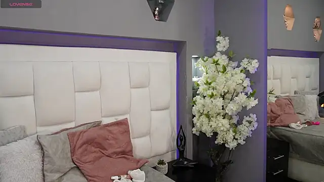 CuteAri online show from 09/30/25, 08:37