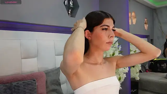 CuteAri online show from 09/21/25, 08:25