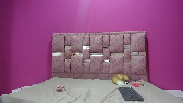 Snapshot of MAVIE_IVANOVA chatting on 02/10/26, 12:15 MAVIE IVANOVA online show from 02/10/26, 12:15