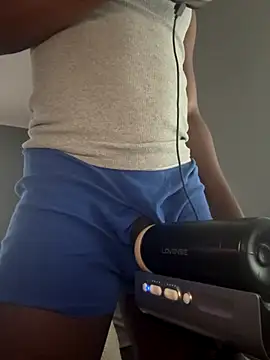 Festivitiesking1 online show from 11/29/25, 02:17