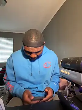 Festivitiesking1 online show from 12/19/25, 04:53