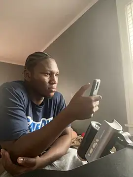 Festivitiesking1 online show from 11/24/25, 07:47