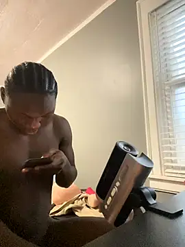 Festivitiesking1 online show from 11/25/25, 01:11