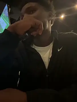 Festivitiesking1 online show from 10/26/25, 02:34