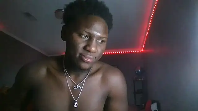 Snapshot of Festivitiesking1 chatting on 07/13/26, 12:48 Festivitiesking1 online show from 07/13/26, 12:48
