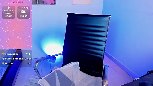 Snapshot of IvyBliss8 chatting on 02/13/25, 06:15 IvyBliss8 online show from 02/13/25, 06:15