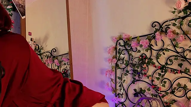 LisaVamp online show from 10/01/25, 10:46