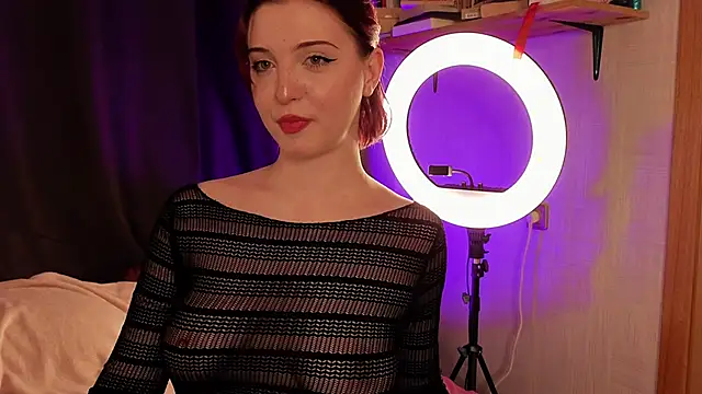 LisaVamp online show from 11/29/25, 10:21