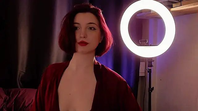 LisaVamp online show from 11/14/25, 12:25