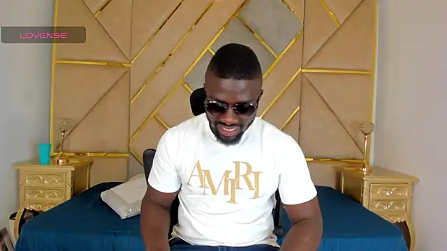 Latrellx7 online show from 10/27/25, 03:07