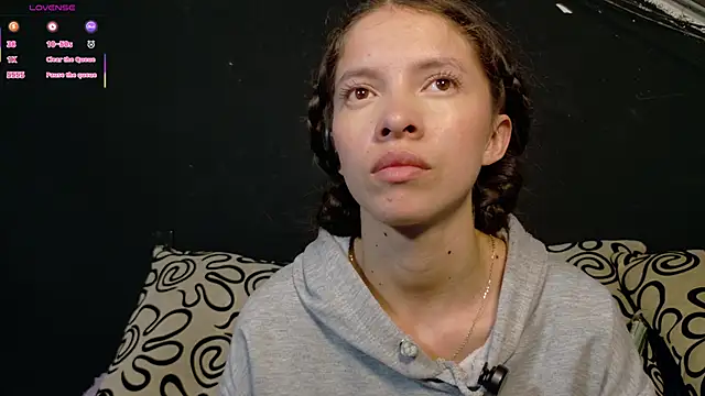 sweetdam12 online show from 10/25/25, 08:20