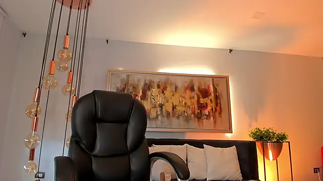 GiaFerrara online show from 04/15/26, 07:18