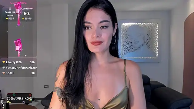 Snapshot of GiaFerrara chatting on 03/07/25, 01:31 GiaFerrara online show from 03/07/25, 01:31