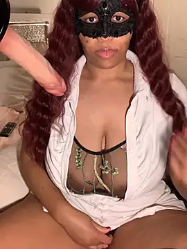 Snapshot of Amber_xo chatting on 02/04/25, 12:51 Amber xo online show from 02/04/25, 12:51