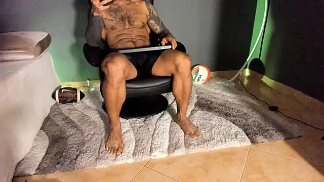 Snapshot of Brock_hurn1 chatting on 03/20/25, 12:08 Brock hurn1 online show from 03/20/25, 12:08
