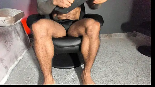 Snapshot of Brock_hurn1 chatting on 10/03/25, 12:58 Brock hurn1 online show from 10/03/25, 12:58
