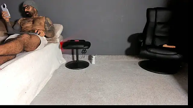 Snapshot of Brock_hurn1 chatting on 09/14/25, 12:22 Brock hurn1 online show from 09/14/25, 12:22