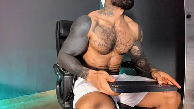 Snapshot of Brock_hurn1 chatting on 02/20/25, 02:51 Brock hurn1 online show from 02/20/25, 02:51