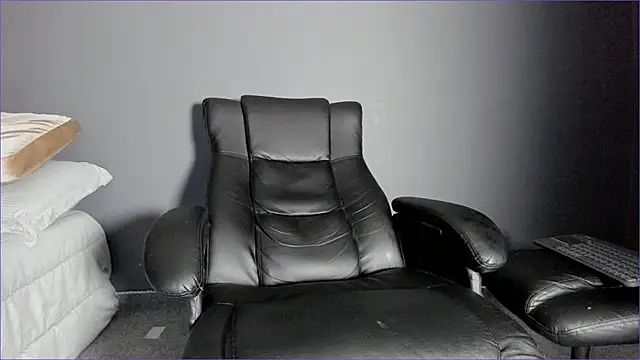 Snapshot of Brock_hurn1 chatting on 05/27/26, 02:57 Brock hurn1 online show from 05/27/26, 02:57
