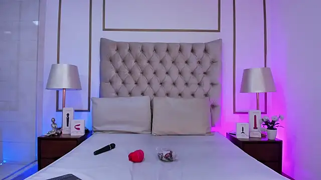 GigiVolkova online show from 10/30/25, 03:27