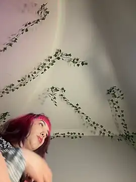 GigiVolkova online show from 11/10/25, 08:47