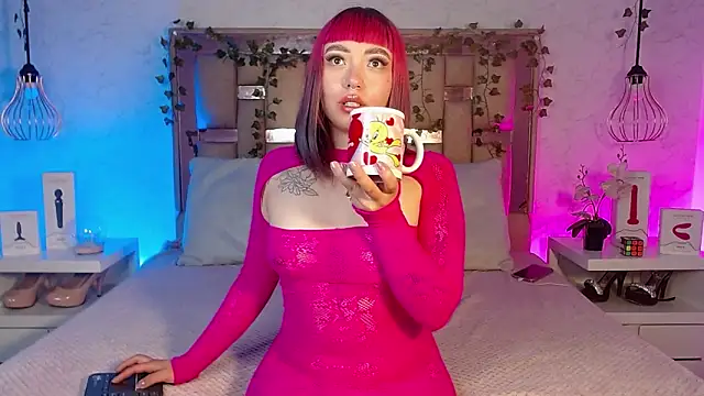 GigiVolkova online show from 11/29/25, 02:55