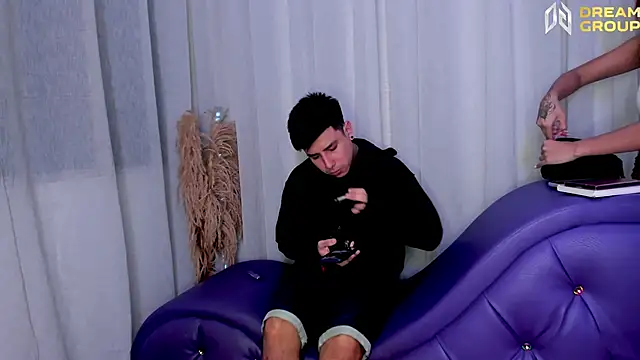 Yourslust  online show from 10/26/25, 07:36