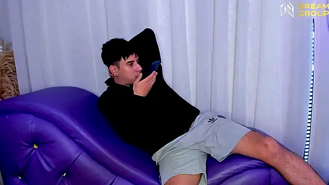 Yourslust  online show from 10/28/25, 01:32