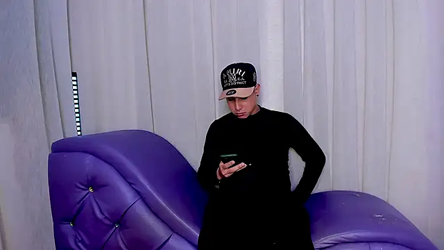 Yourslust  online show from 01/08/26, 12:33