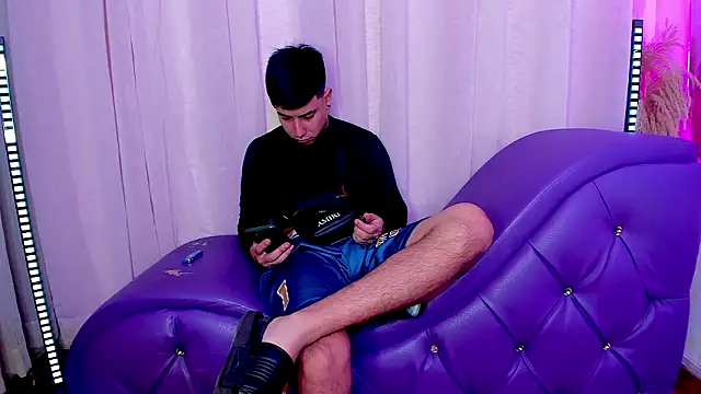 Yourslust  online show from 02/19/26, 01:30